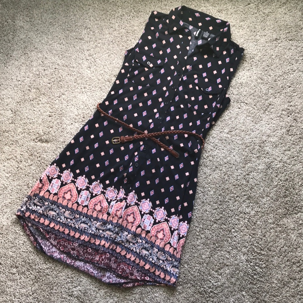Sleeveless dress with belt size medium